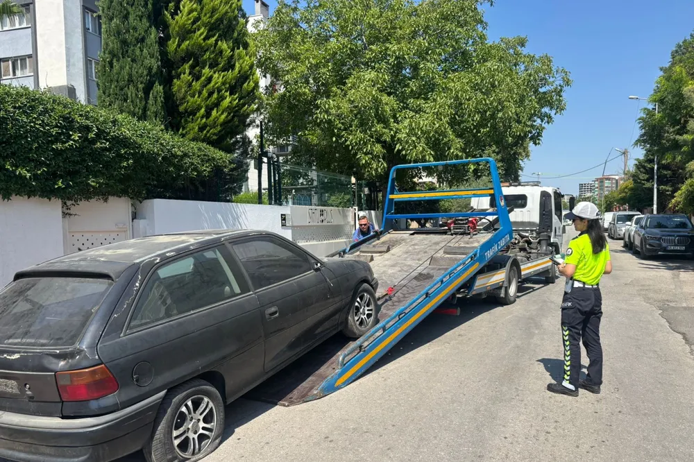 Manisa’da hurda araçlar kaldırılıyor