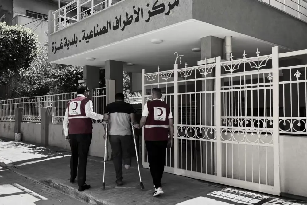Türk Kızılay’dan Gazze’de ampüte bireylere protez desteği