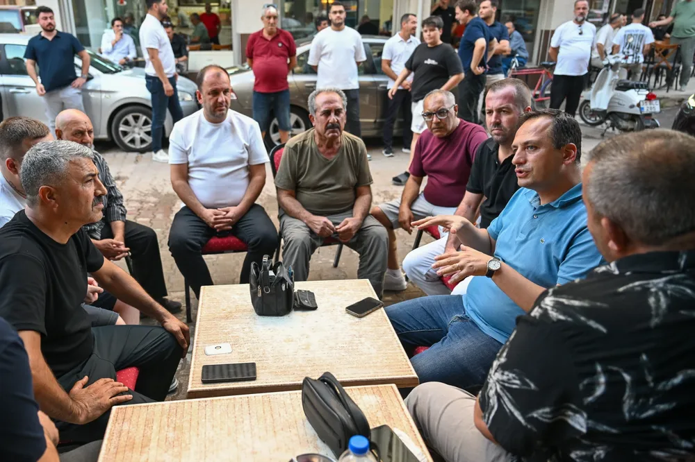 Başkan Eşki’den Çamdibi’nde esnaf turu