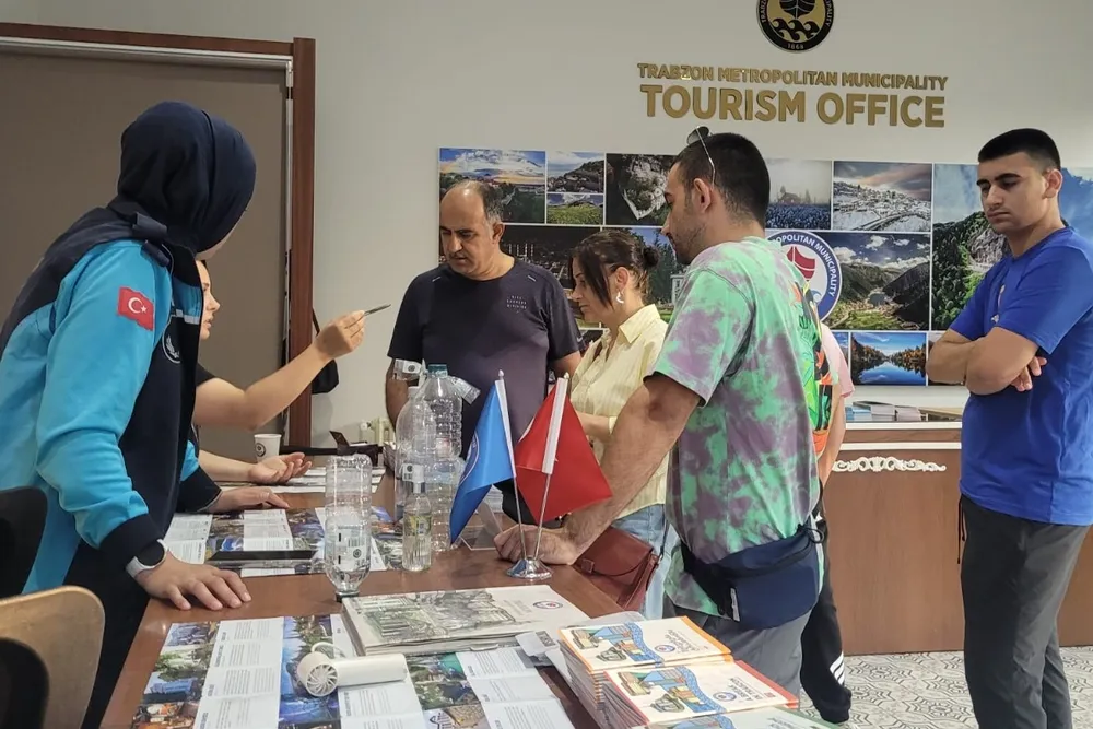 Trabzon’da turizm ofisleri turistlerin rehberi oluyor