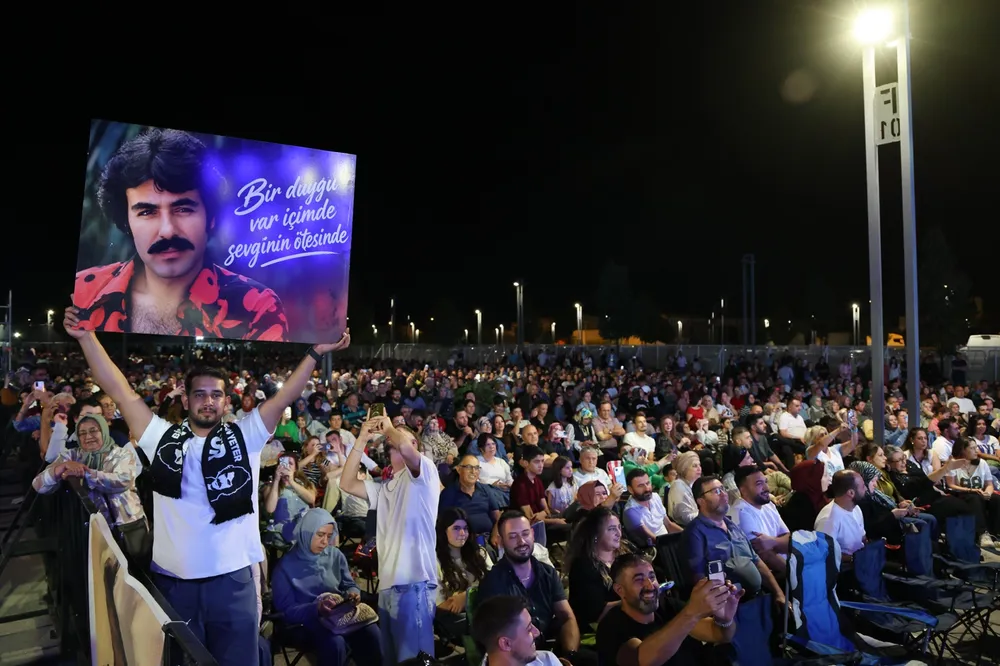 Konya Selçuklu'da büyük arabesk gecesi