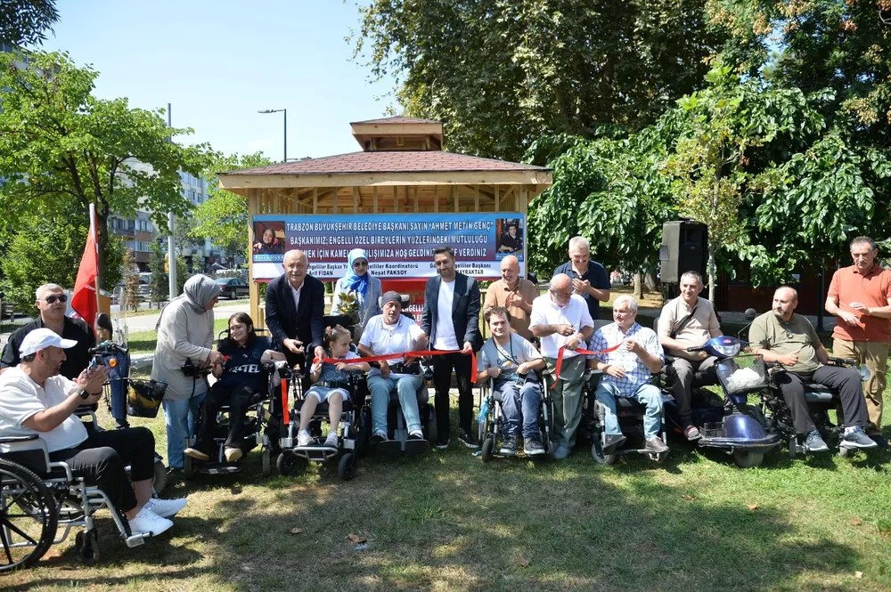 Trabzon’da özel gereksinimli bireylere özel kamelya