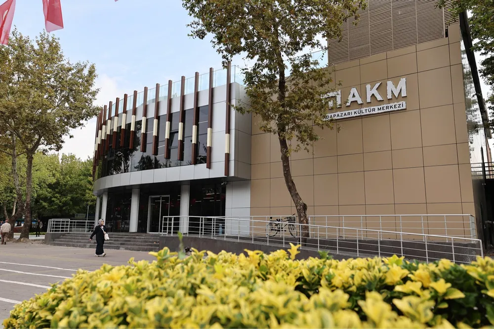 Sakarya’da gençlerin artık AKM’si var