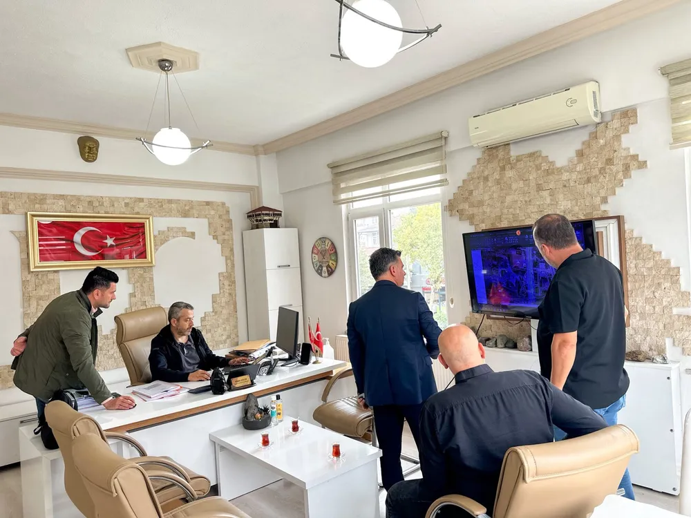 Söğütlü'de Üstyapı Çalışmaları İçin Teknik Değerlendirme Toplantısı Yapıldı