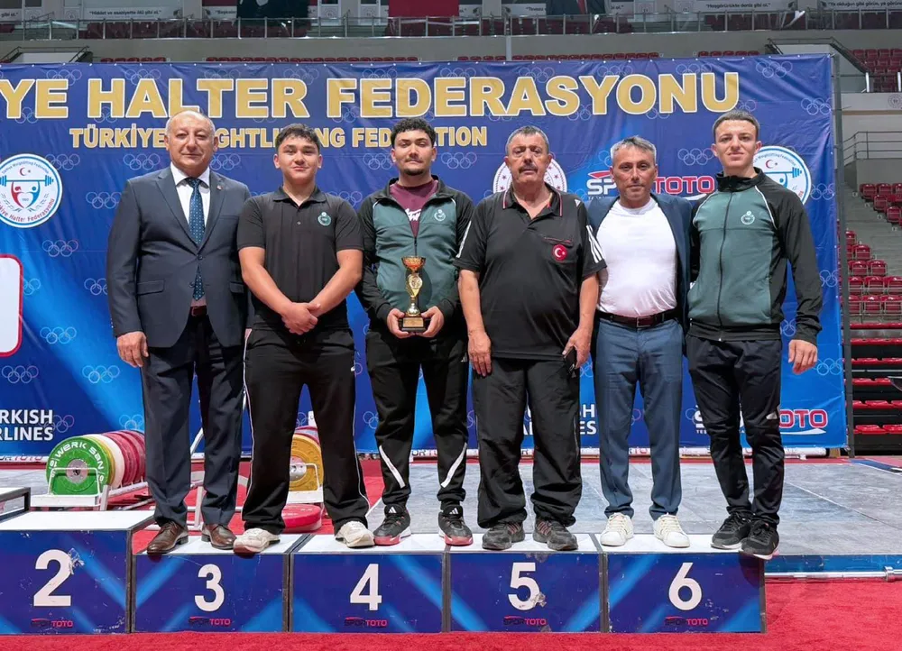 Karataylı Haltercilerden Türkiye Şampiyonasında Çifte Başarı