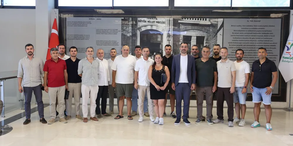 Manavgat Belediye Başkan Vekili Mehmet Çiçek, Side Esnafıyla Bir Araya Geldi