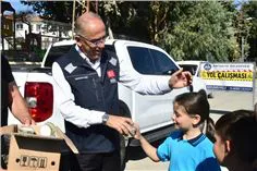 Başkan Yapar'dan Saha Çalışanları ve Öğrencilere Anlamlı İkram
