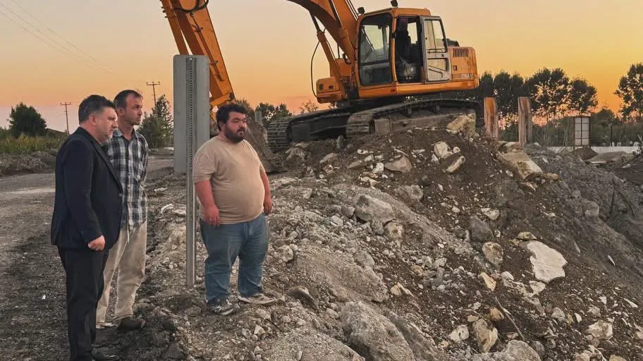 Söğütlü'de Akçakamış ve Beşdeğirmen Arasındaki Köprü Yenileniyor
