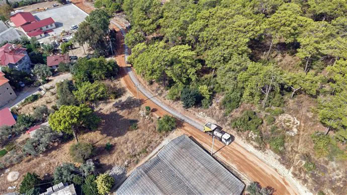 Keşefli Mahallesi'nde 2 Kilometrelik Yol Yenilendi