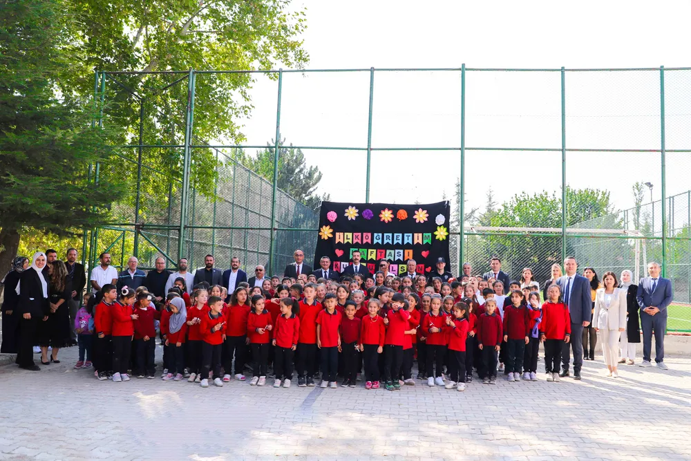 Çobanlar'da İlköğretim Haftası Coşkuyla Kutlandı