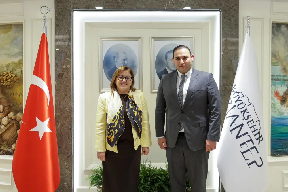 Kilis Belediye Başkanı Hakan Bilecen'den Fatma Şahin'e Ziyaret