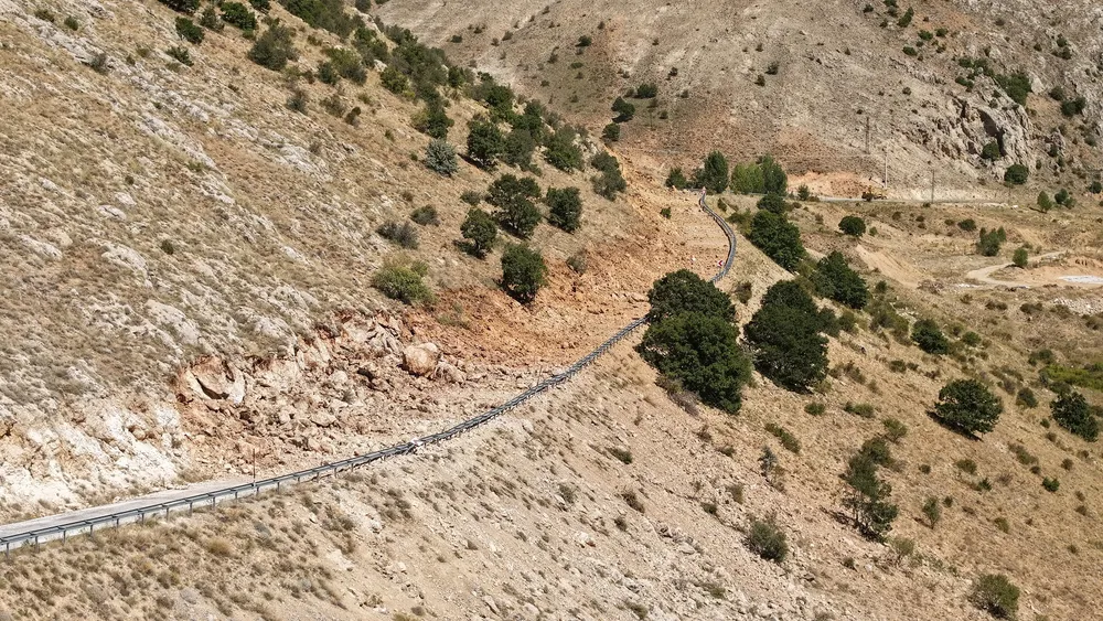 Sarız İlçesinde Ulaşım Altyapısını Güçlendirme Çalışmaları Devam Ediyor