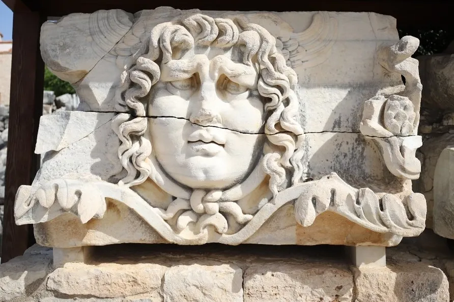 Medusa’nın antik dünyadaki gizemli rolü... Medusa’nın binlerce yıllık koruyucu sırrı