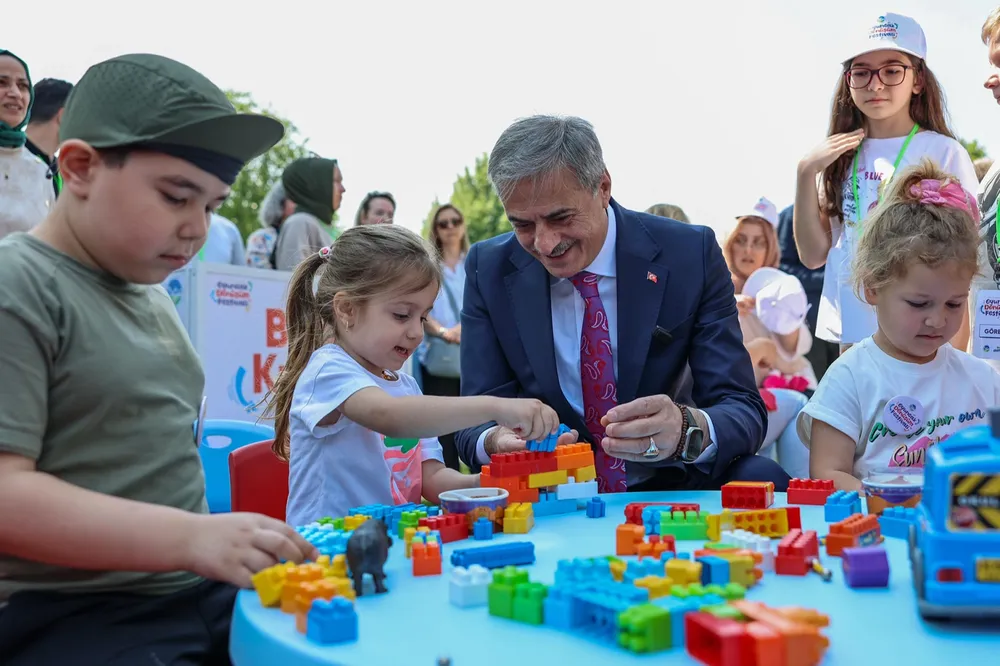 Sakarya Büyükşehir’den çocuklara şölen tadında sezon finali
